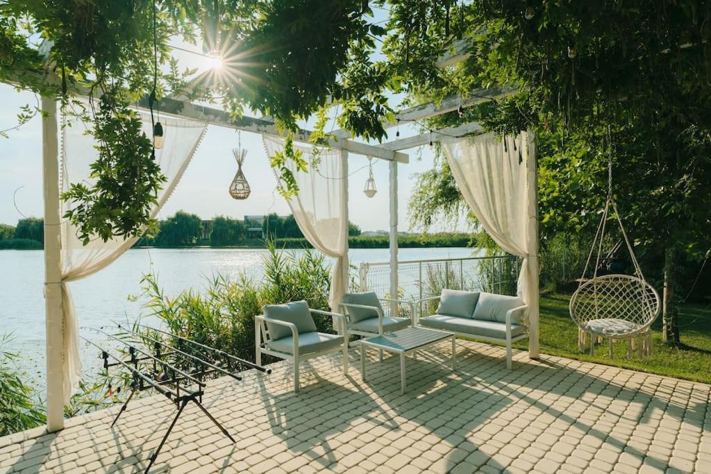Therme - Corbeanca By The Lake Luxury Villa Exterior foto